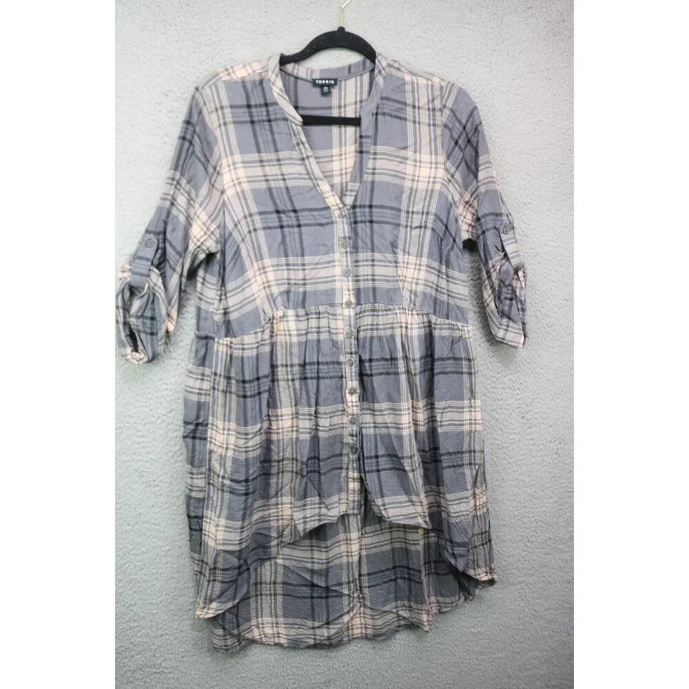 Torrid Roll Tabbed Sleeves Button Down Tunic Top-Size 00 or M/L(10)-Hi Lo